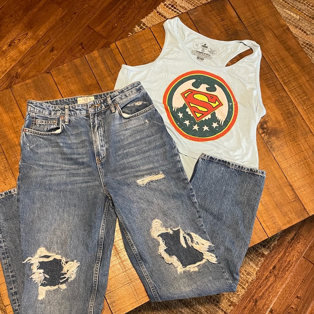 Supergirl tee